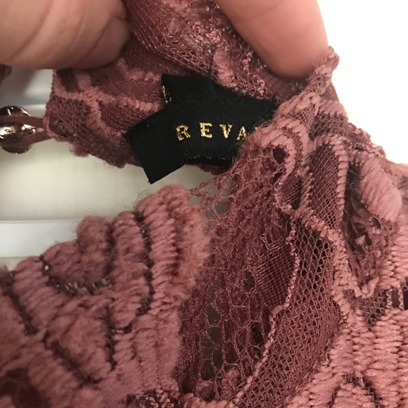 Beautiful Laced Top Dress - Picture 4 of 5